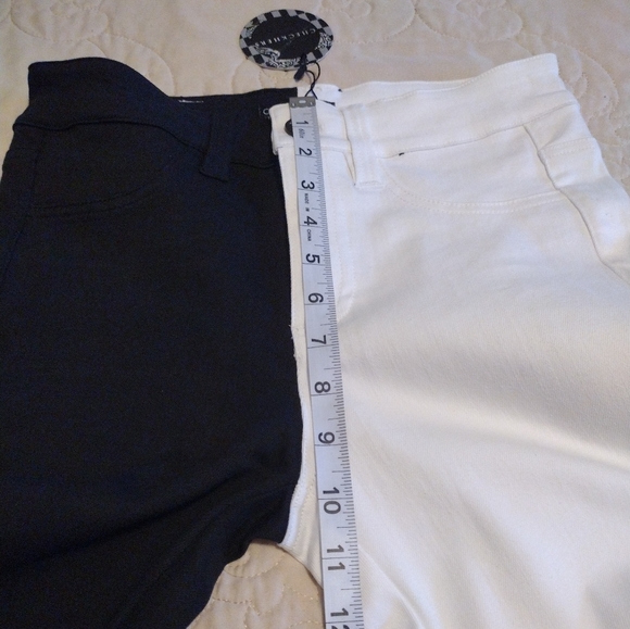 Two Tone Jeans - Picture 14 of 14